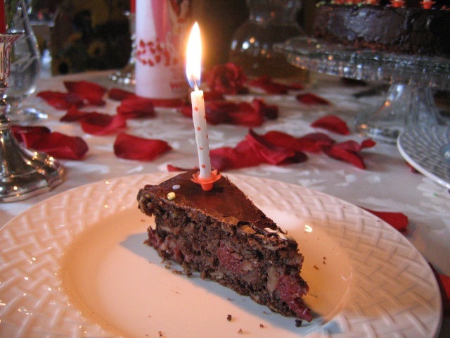 Geburtstag - ein Kuchen mit Kerzen gehört einfach dazu